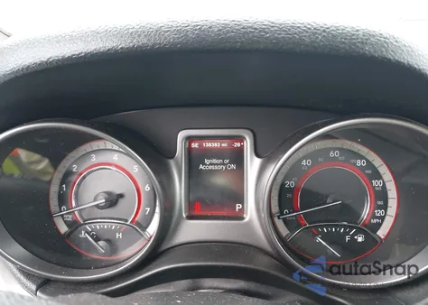 2018 Dodge Journey Crossroad z USA, uszkodzony, nr VIN 3C4PDCGG9JT339562